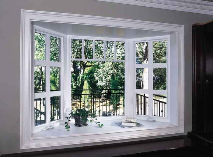 How to decorate kitchen bay window