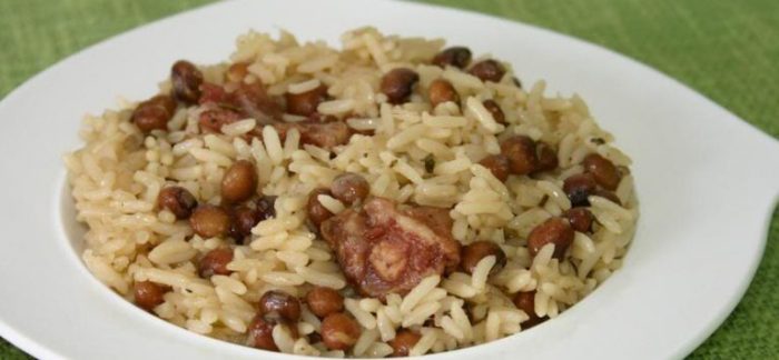 How to cook cook up rice guyanese style